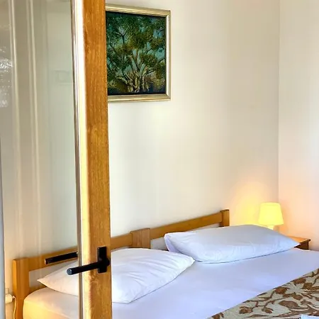 Rubin Apartment Jelsa (Hvar)